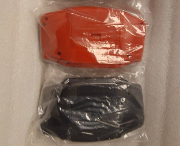 Coques & Protection écran: 2x Cover Red and black Game Boy Advance – Neuf (Voir description) à Pambio Noranco par Pol69 1
