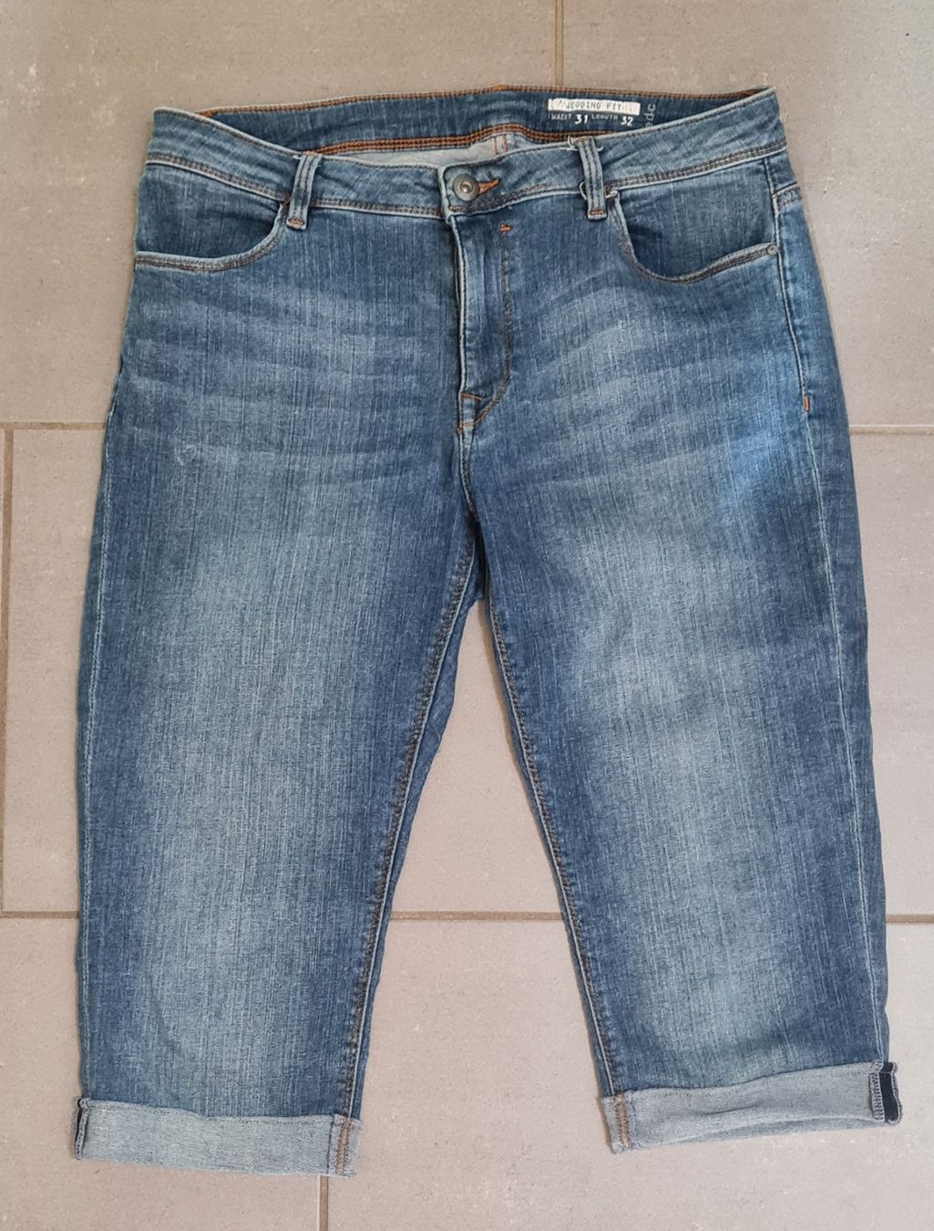 Esprit Jeans: kurze Jeans von edc Grösse 31 – Gebraucht aus Bäriswil BE von irwu