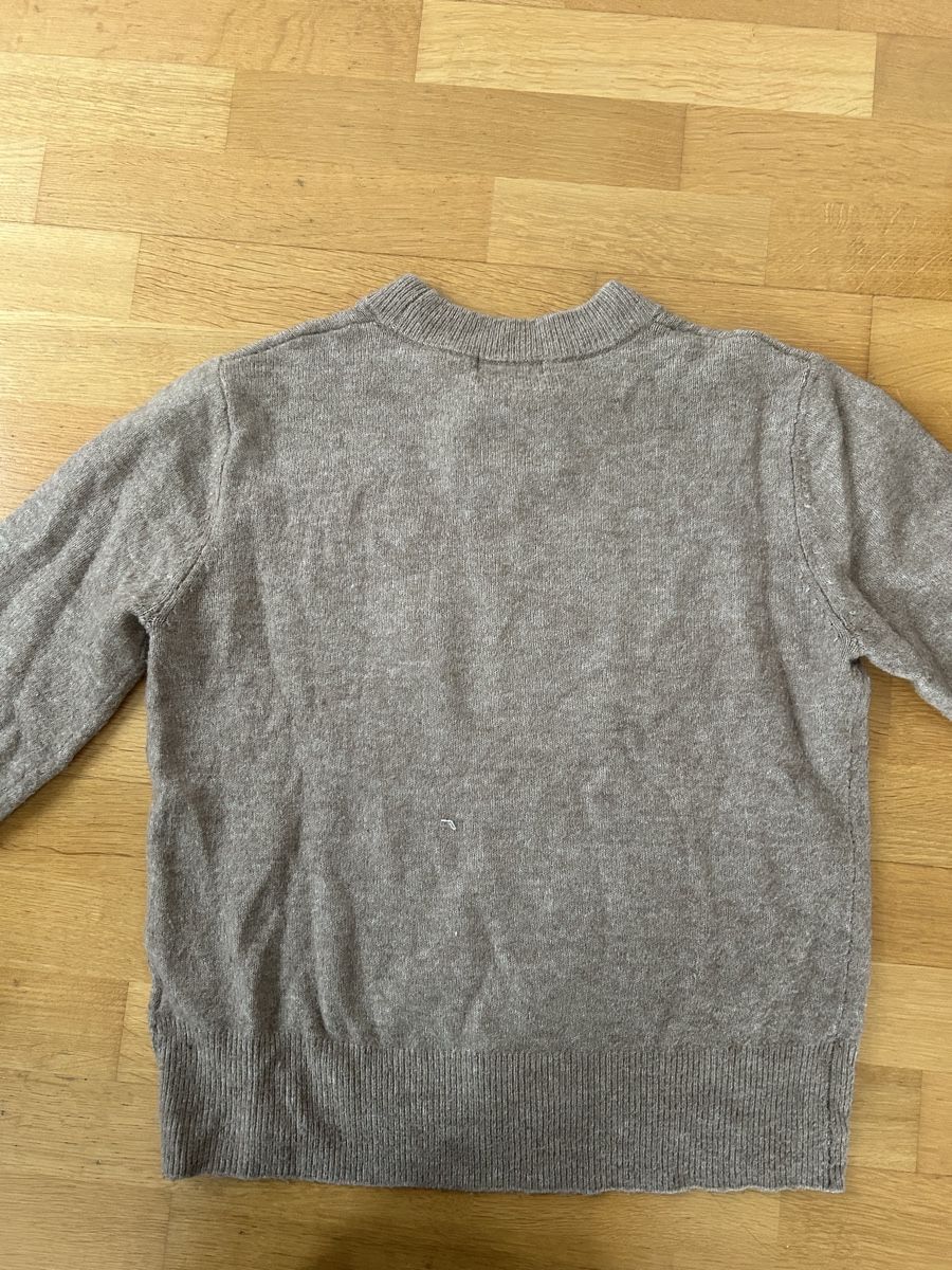H&M Pullover & Sweatshirts: H&M Feinstrickpullover, Grösse XS, Beige – Gebraucht aus Erlenbach ZH von miralinn 1