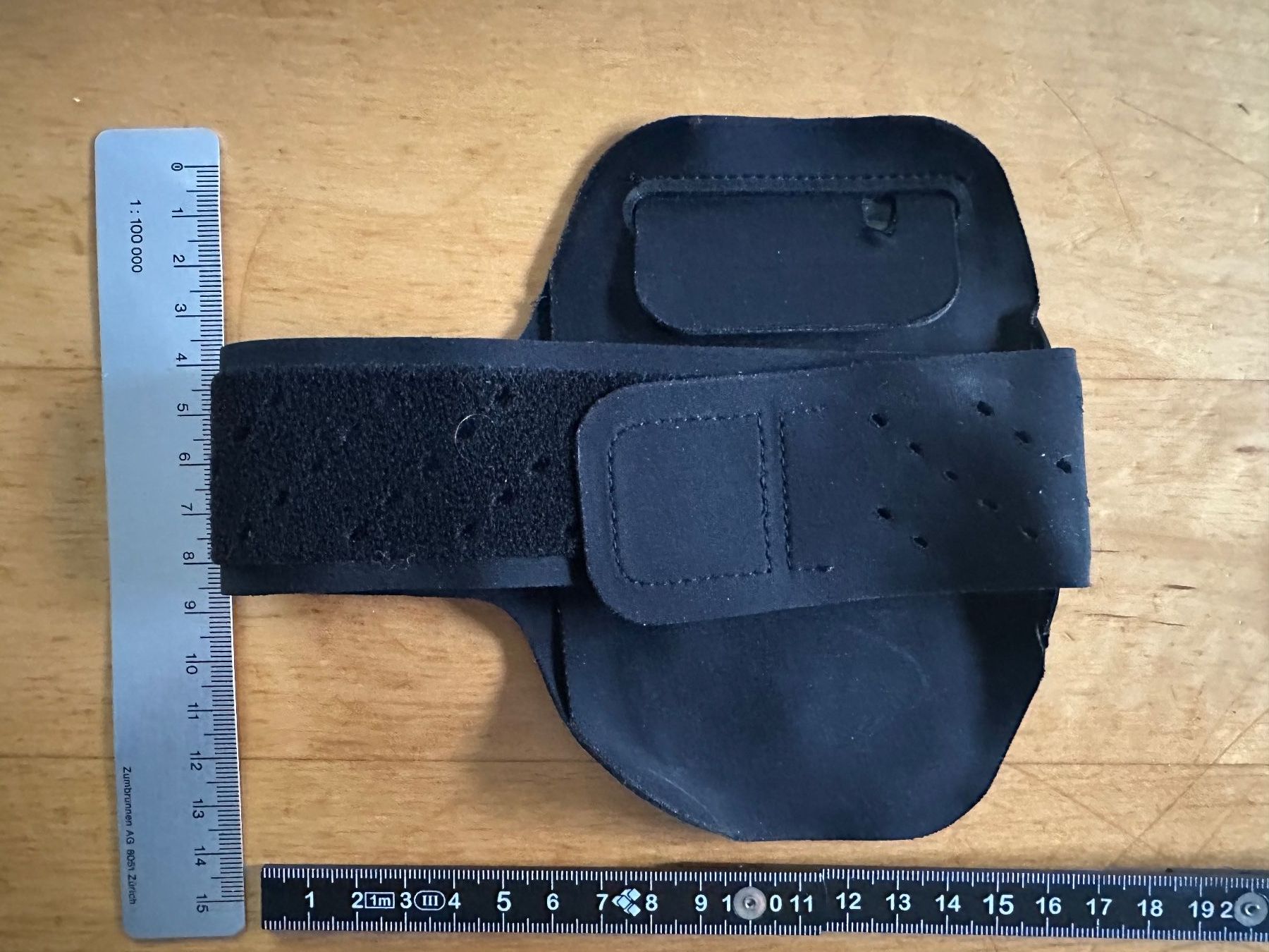 Cover & Protezioni schermo: Sportarmband Handy / Player Hülle – Nuovo (secondo la descrizione) da Stallikon venduto da Rsiri 1