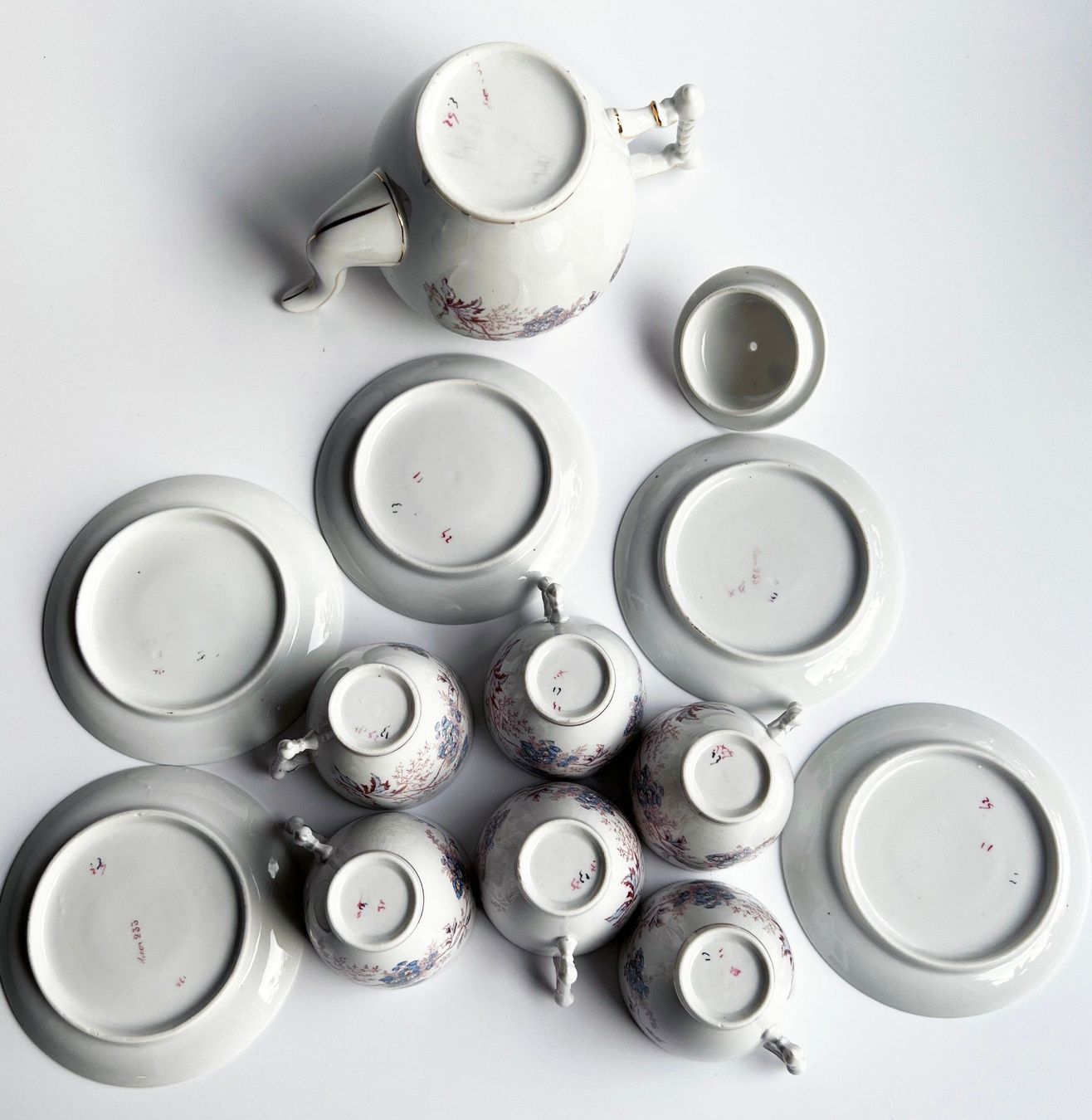 Set di piatti: ANTIK*TEESERVICE* – Usato da Dübendorf venduto da Orchid18 4