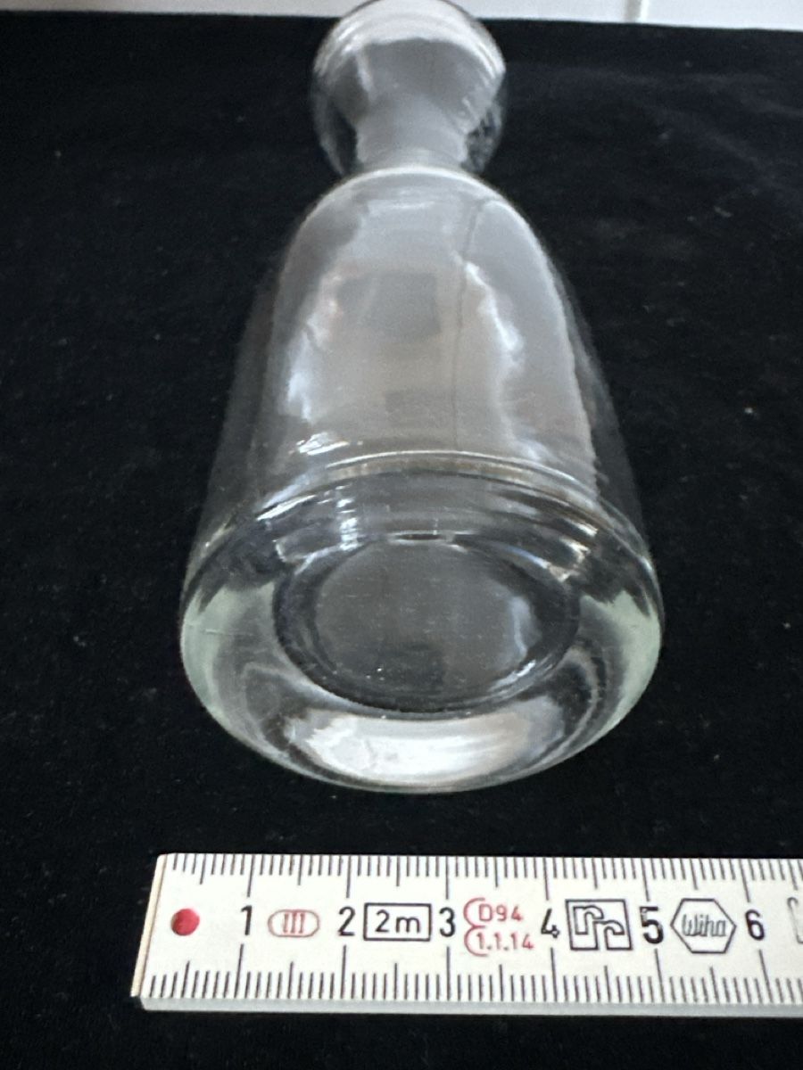 Caraffe: Glaskaraffe mit geeicht mit Gravur Nw3 2 dl. 16 – Usato da Zürich venduto da Chaeffeler 3