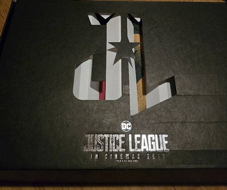 DC Justice League T-Shirt Box - Limited Edition (Größe L)