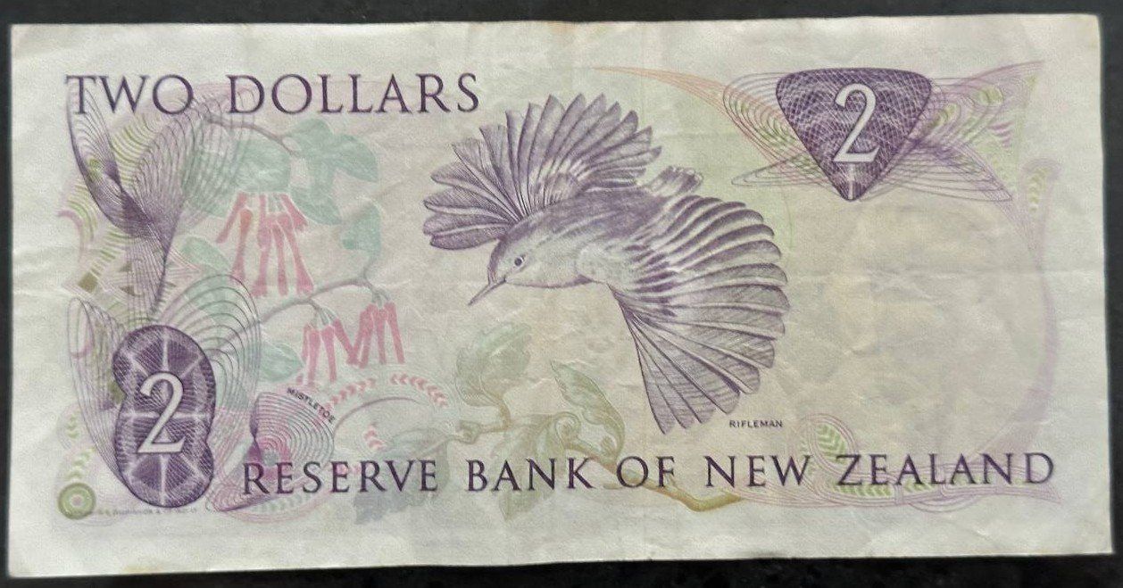 Banconote: Seltene 2 Dollar Note, Neuseeland, mit Queen Elizabeth! – Usato da Beringen venduto da Mantafisch1 1