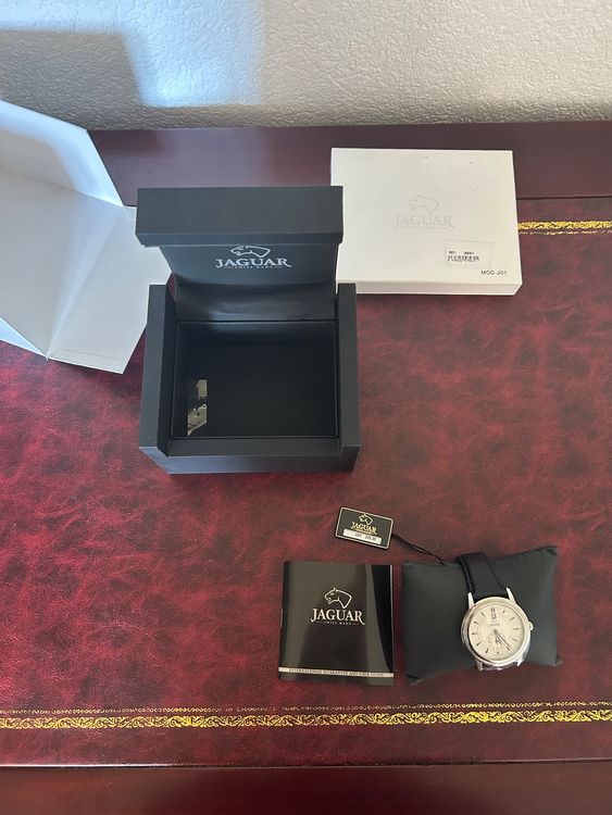 Montre Jaguar NEUVE - Swiss Made 5