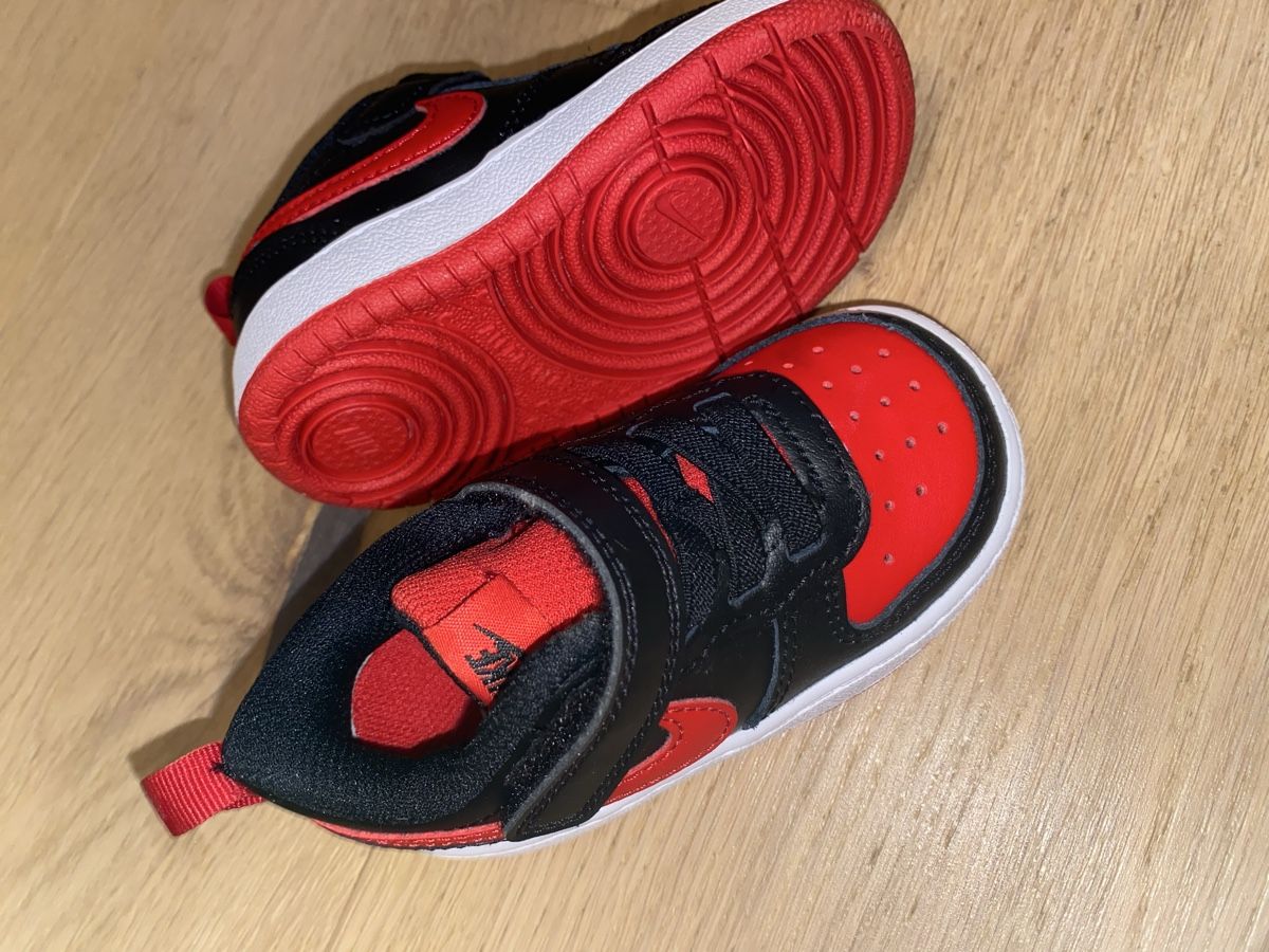 Nike Scarpe da uomo: Nike Baby Schuhe – Grösse 21 – Nuovo e nell'imballaggio originale da Pfäffikon ZH venduto da Sere97 1