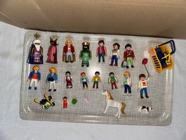 17 figurines Playmobil