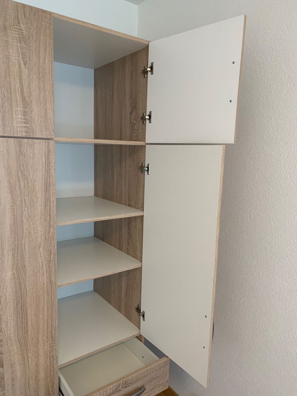 Schränke: Kleider Schrank – Gebraucht aus Bellikon von BrunoW0102 1