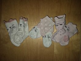 3x Baby Söckli, 0-3 Monate, mit Katzen🐱, Versand möglich