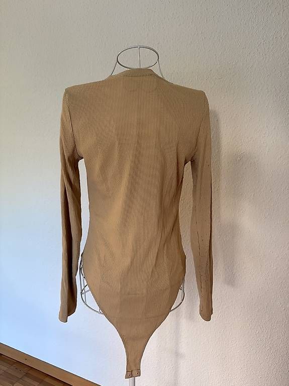 Maglioni & Felpe: Beiger Ribbed-Body 🤎 – Usato da Kriens venduto da dajaxoxo 1