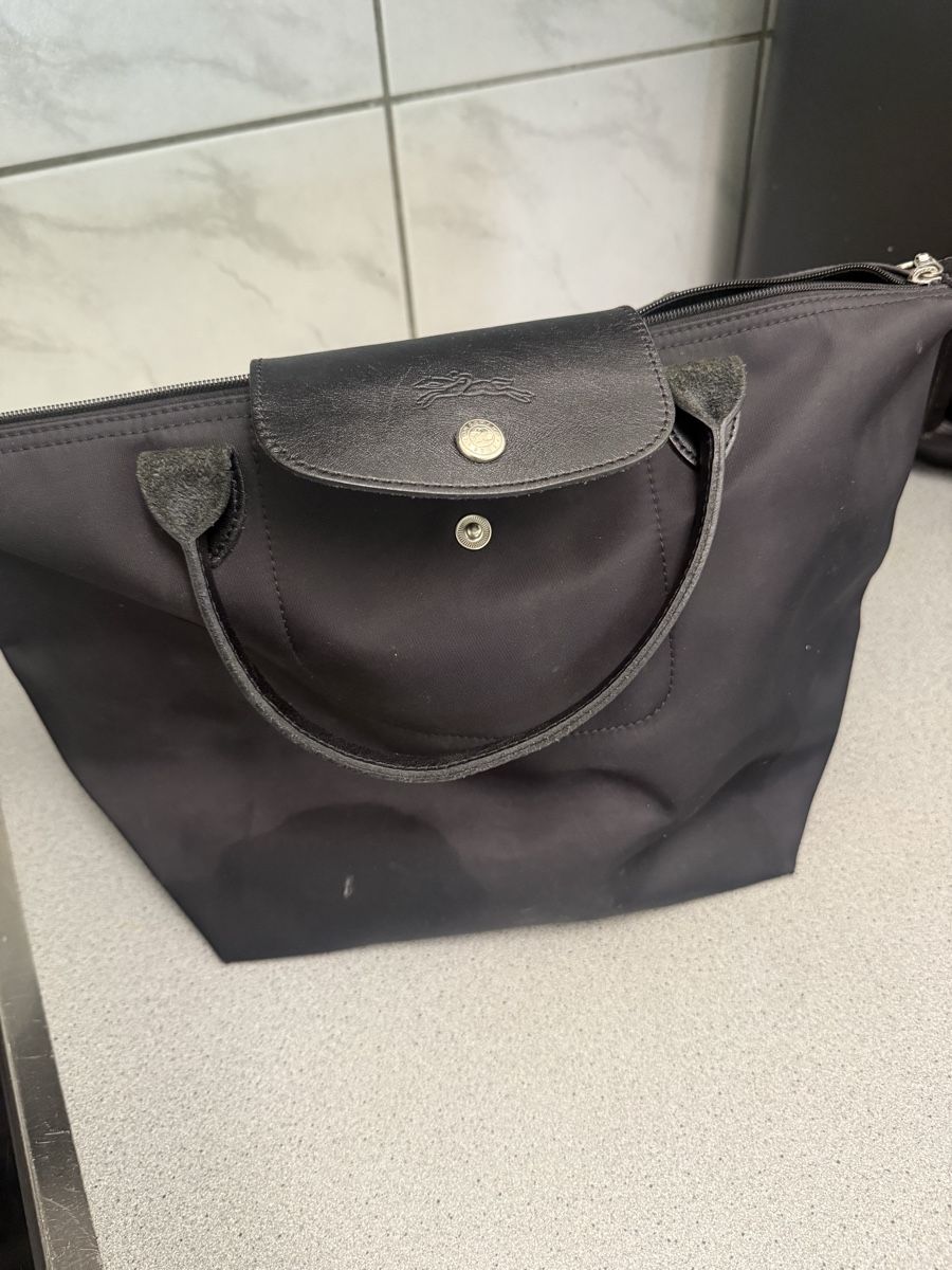Taschen für Damen: Handtasche Longchamp Le Pliage schwarz gebraucht – Gebraucht aus Ebikon von cha_cvj6