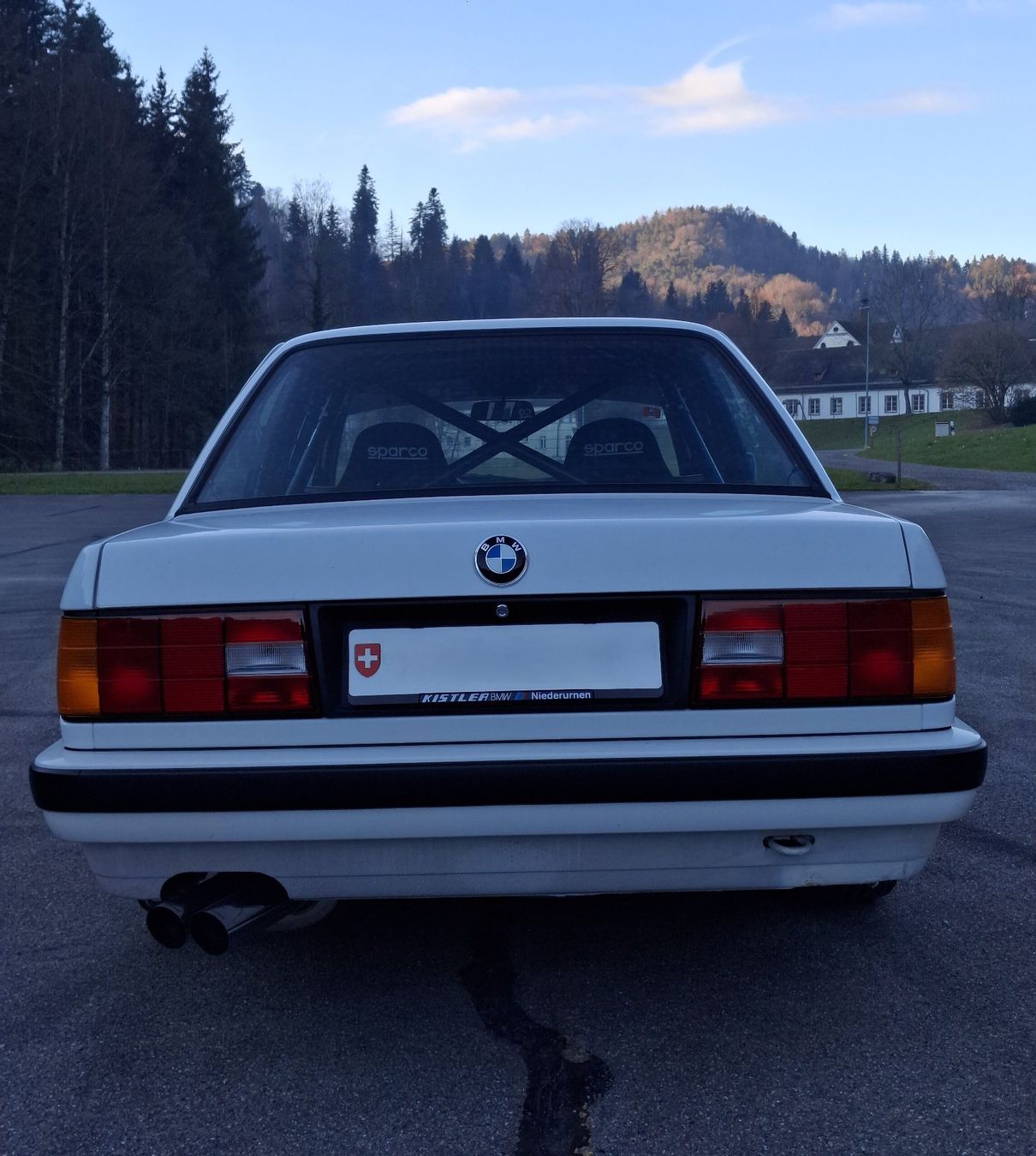 BMW Automobili: BMW E30 325i Clubsport – Usato da Illnau venduto da expand_dong 5