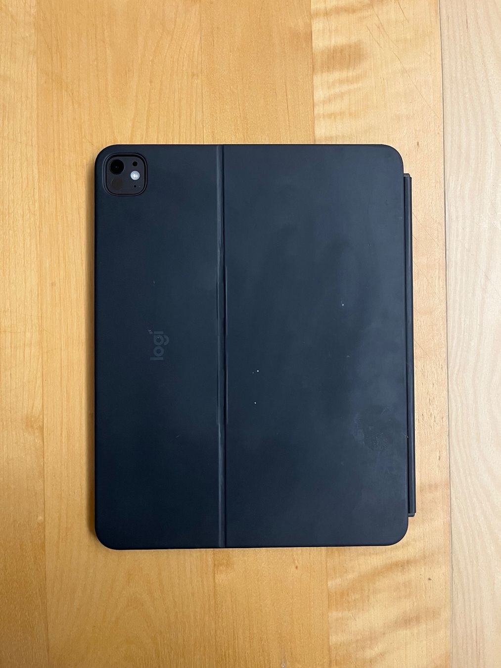 Covers & Borse: Étui clavier Combo Touch Logitech (CH, iPad Pro 13 (M4)) – Usato da Confignon venduto da Loriskumo 3