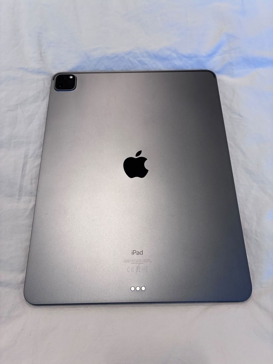 Apple Tablet PC: Apple iPad Pro 12.9" (4.Gen.) mit Magic Keyboard & Stift – Gebraucht aus Erschwil von mel_65cm 2