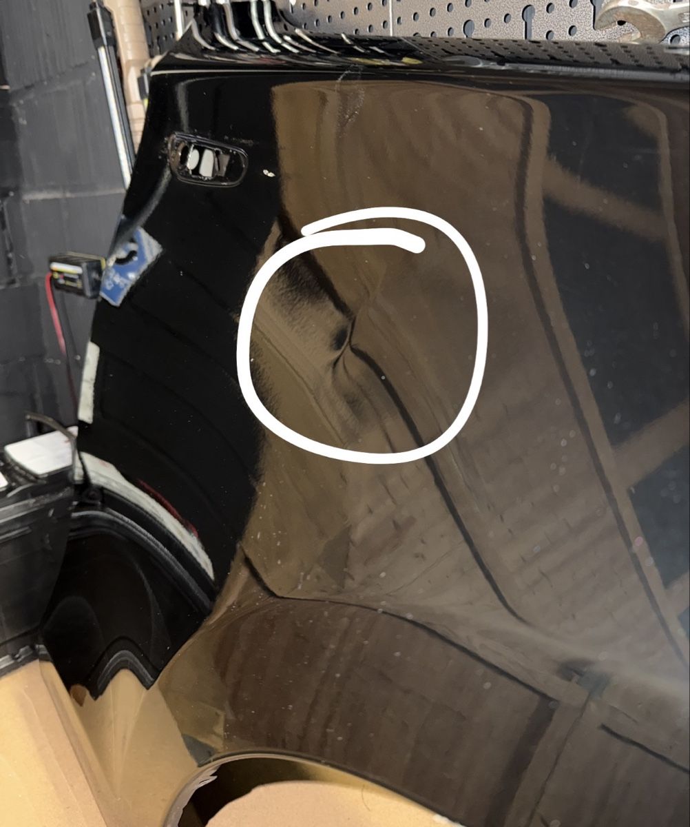 BMW Tutti pezzi di ricambio auto: Kotflügel rechts BMW 1er E87/E81 – Usato da Amriswil venduto da mak_v9kw 2
