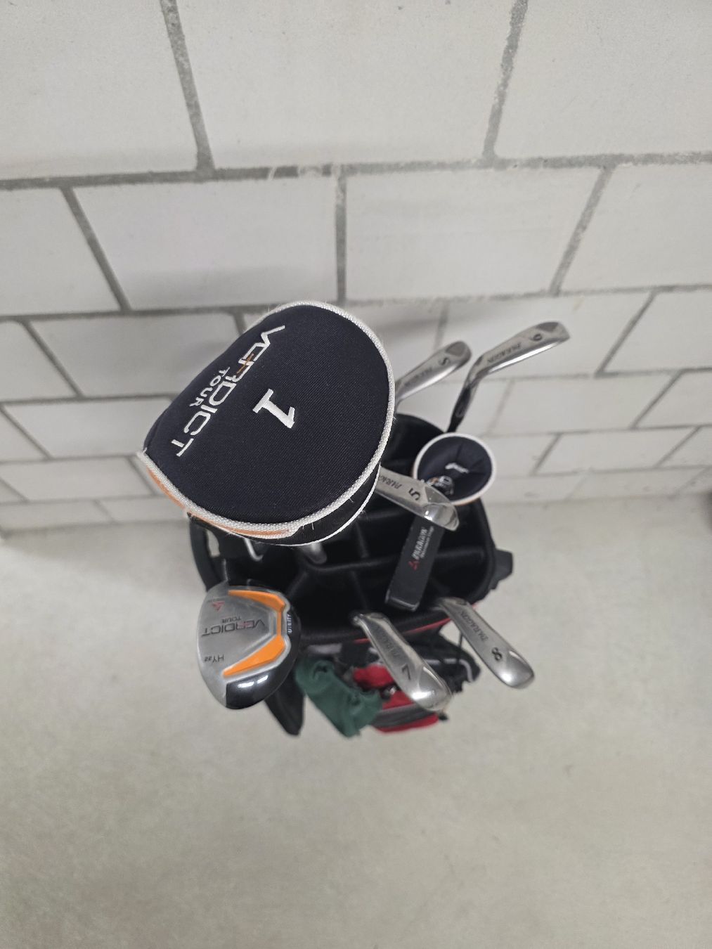 Clubs & Sets: Golfschläger Set mit Tasche gebraucht – D'occasion à Untersiggenthal par HK-D 2