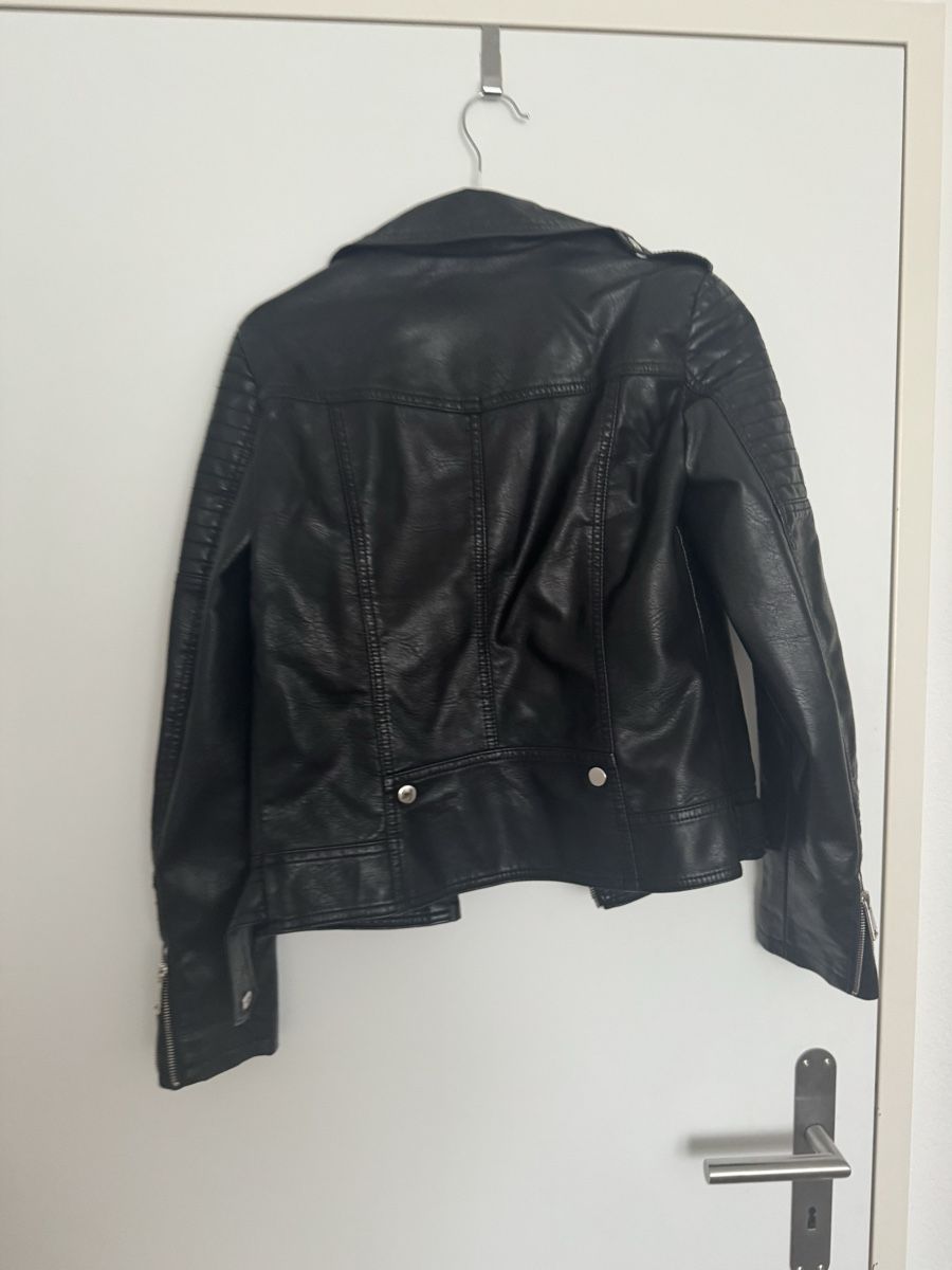 Vero Moda Giacche: Coole Vero Moda Lederjacke, Grösse M, Schwarz, Top! – Usato da Derendingen venduto da tin_26jy 2