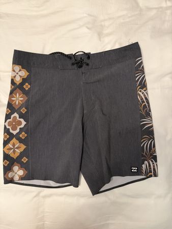 Costume da bagno Billabong, taglia 33, grigio