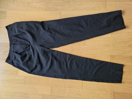 Elegante, schwarze ONLY Hose, Grösse 34 - Top Zustand!