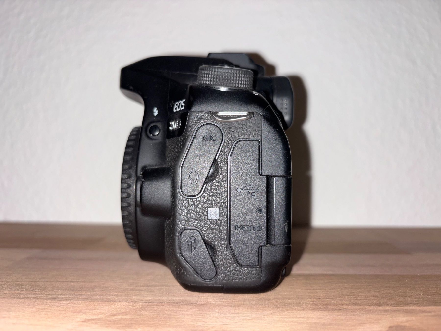 Canon Kamera: Canon EOS 80D Spiegelreflexkamera mit 18-135 Zoomobjektiv – Gebraucht aus Winterthur von madoom 2