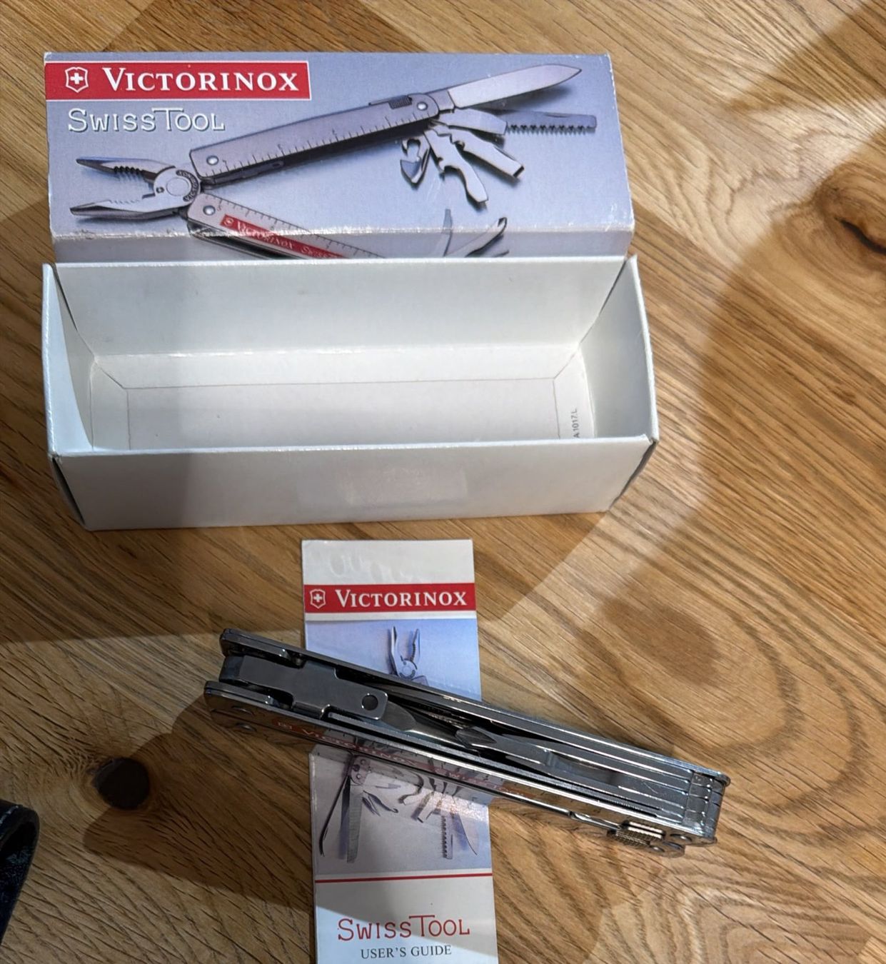 Victorinox Coltelli tascabile: VICTORINOX SWISSTOOL MIT ETUI – Nuovo e nell'imballaggio originale da Zürich venduto da Frei-Occasionen 7