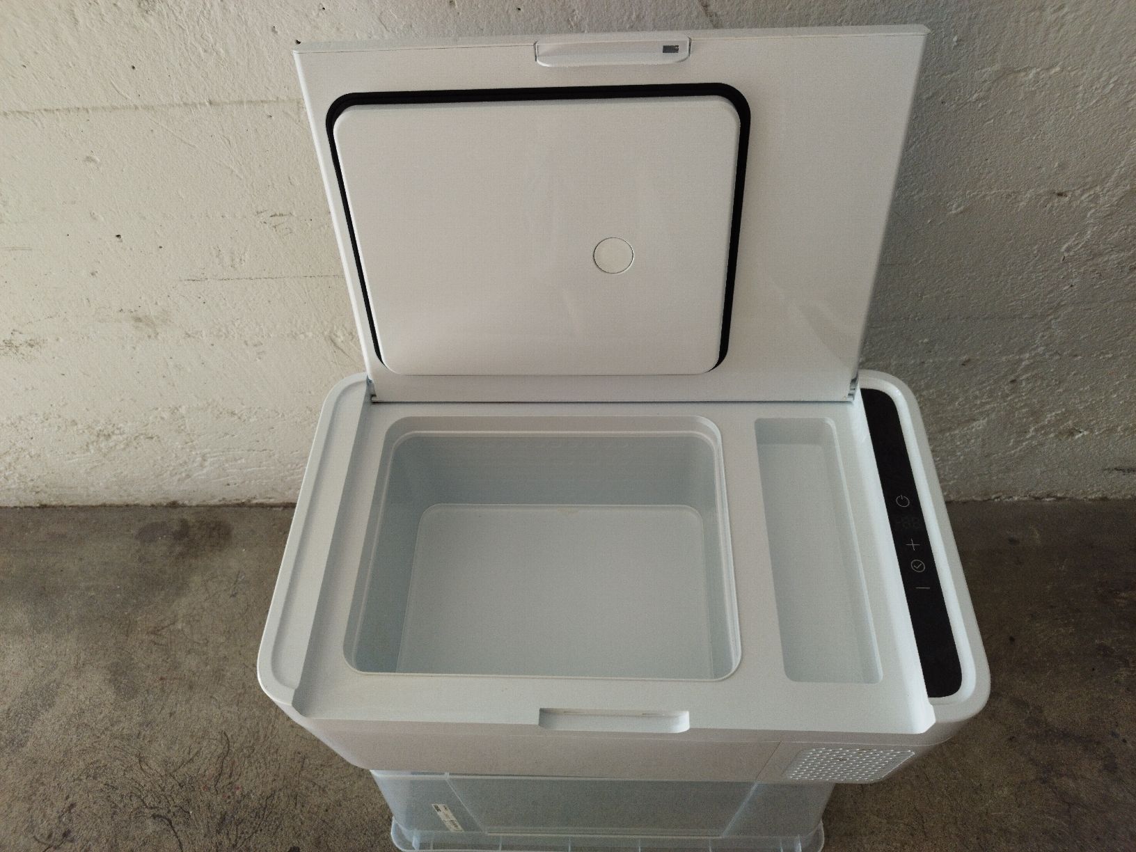 Mobicool Kühlschränke & Kühlen: Mobicool Kühlbox weiss gebraucht – Gebraucht aus Frauenfeld von mik_8hw7 1