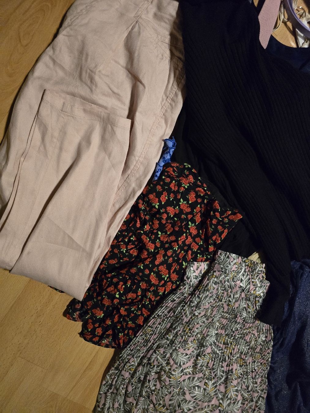 Lotti di vestiti: Damen Kleiderpaket Grösse S – Usato da Beckenried venduto da saranawi 2