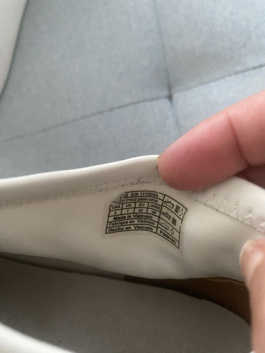 Ugg Scarpe da donna: UGG TAILLE 40 – Usato da Brügg BE venduto da nou_8ht9 5