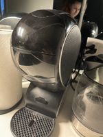 Nescafe Dolce Gusto Neo Maschine inkl. Kapseln gebraucht