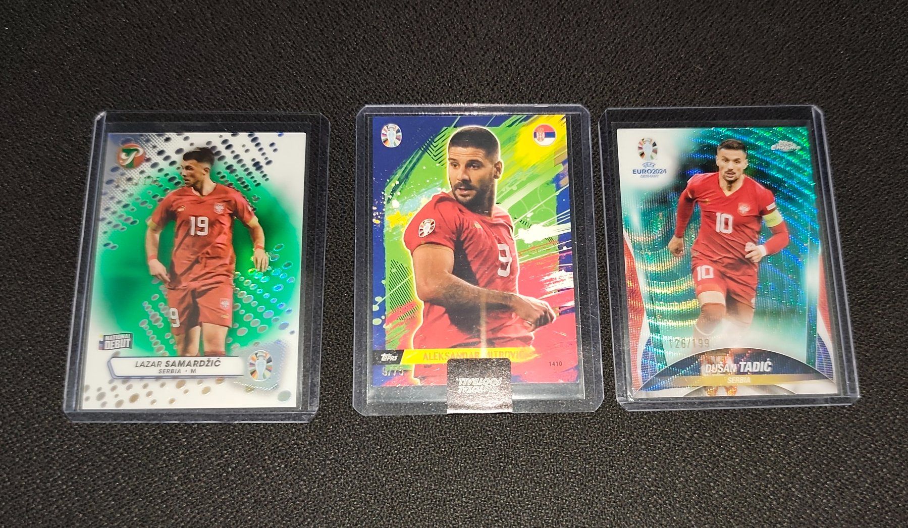 Topps Carte collezionabili: 3x Topps Serbien Mitrovic /75, Tadic /199, Samardzic /125 – Usato da Ostermundigen venduto da DaCards