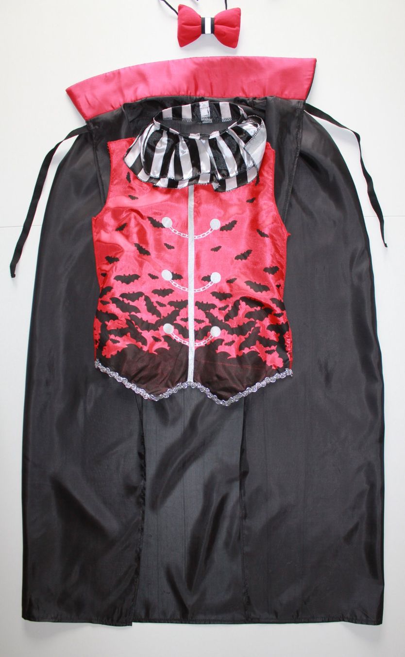 Costumi: Costume Dracula / vampire / Vampir t. 8 - 10 ans – Usato da Peseux venduto da CoolShoping 2