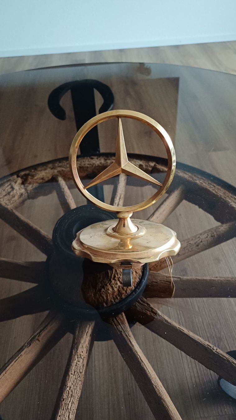 Mercedes-Benz Alle Autoersatzteile: Kühlersymbol Mercedes Original – Gebraucht aus Märstetten von Yves411 1