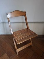Petite chaise enfant bois vintage pliable