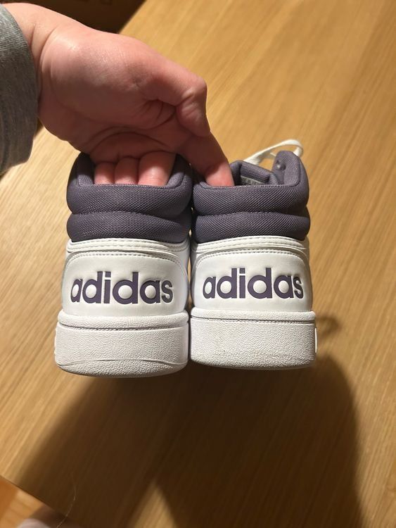Adidas Scarpe da donna: Adidas Hoops 3.0 Mid Damen Grösse 38 2/3 – Usato da St. Gallen venduto da Simple_user_01 4