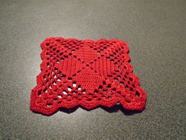 Deckeli, Quadrat, rot