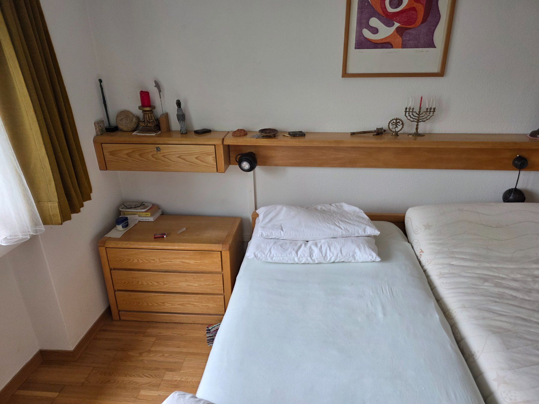 Lits: Schlafzimmer komplett – D'occasion à Biel-Bienne par Zuber06