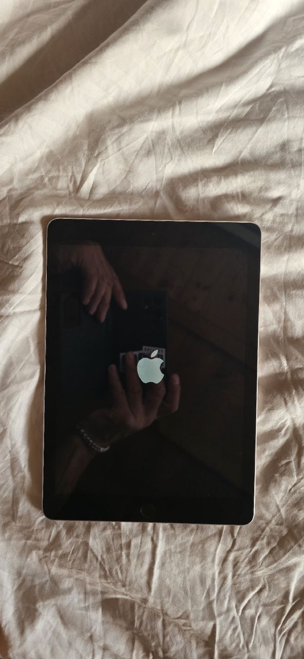Apple Tablet PC: ipad 5 ieme génération 32gb – Gebraucht aus Fully von Arsaweb 2