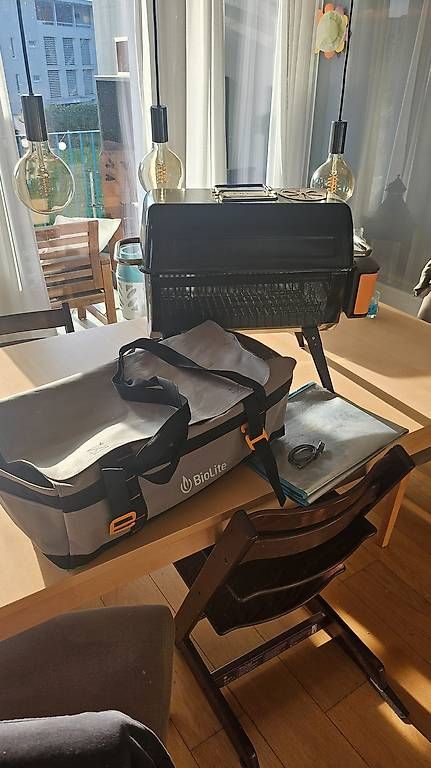 Griglie: Biolite FirePit+, Zubehör; Revolutionärer rauchfreier Grill – Usato da Rothenburg venduto da domme01