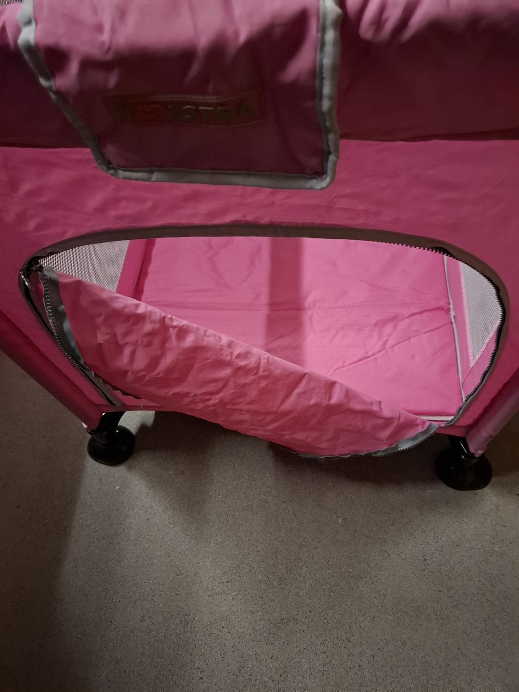 Betten: Reisebett und Matratze – Gebraucht aus Rüti ZH von and_lwn2 2