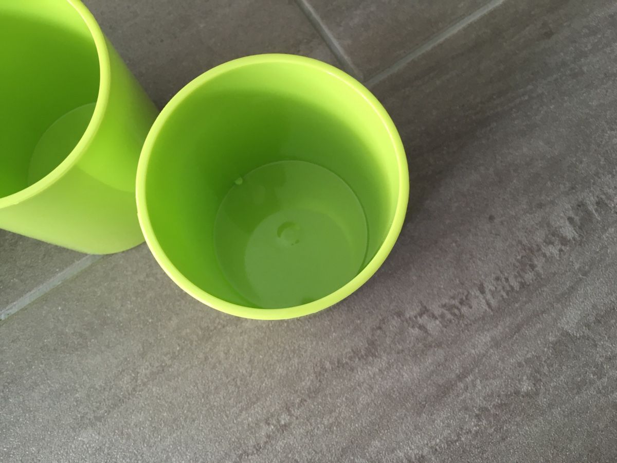 Contenitori & Simili: 6er Set hellgrüne Becher, Kunststoff – Usato da Waltenschwil venduto da MeKo8 1