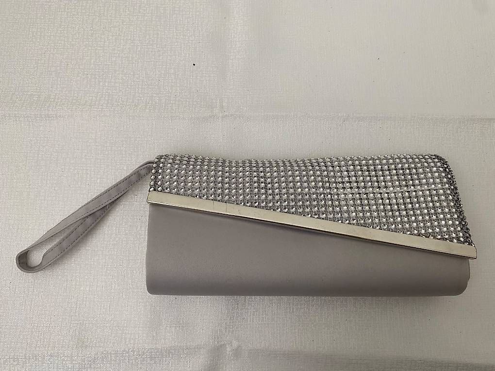 Borse da donna: silberne Clutch mit Strass – Nuovo (secondo la descrizione) da Hausen AG venduto da corinne_g