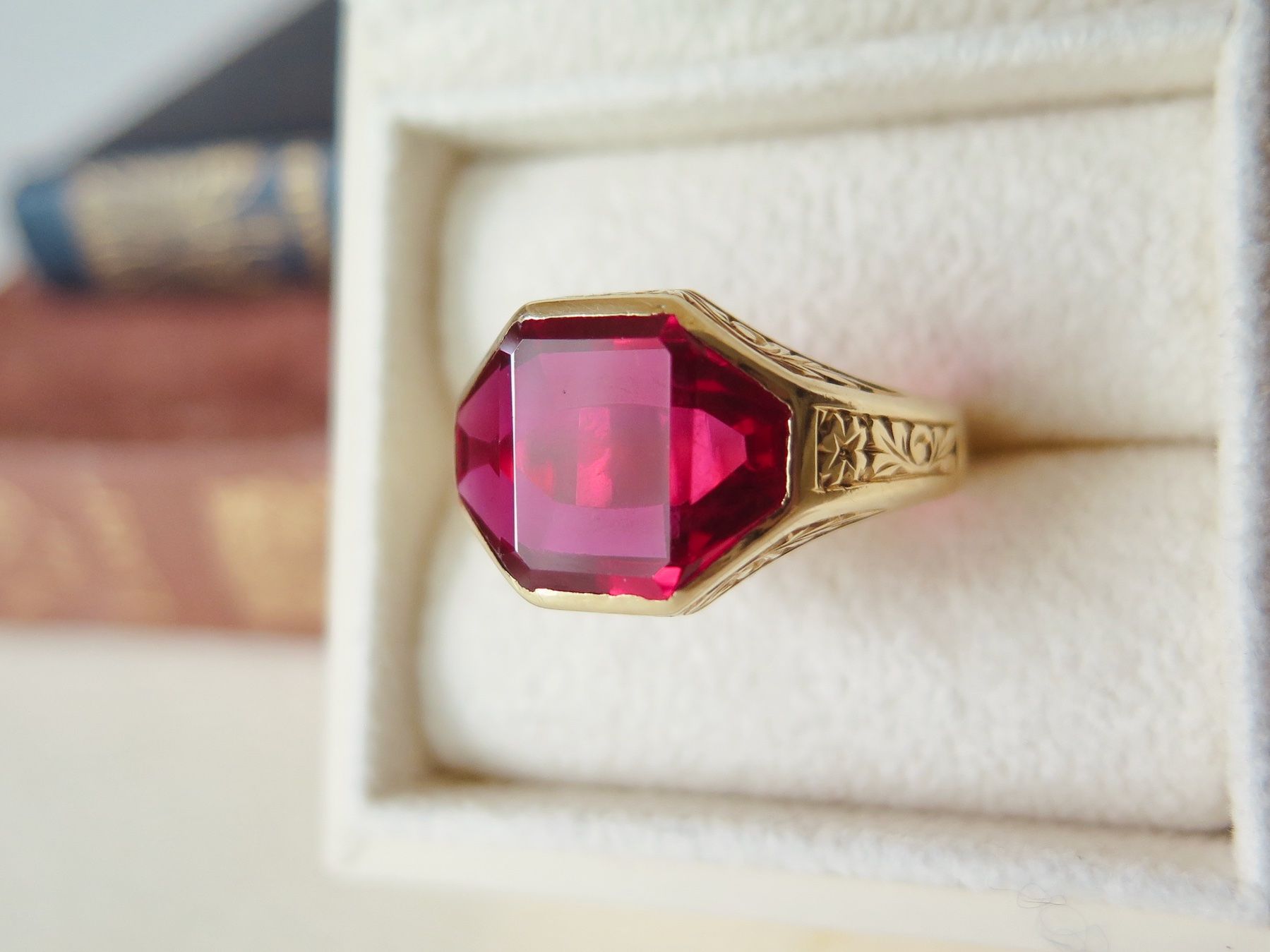 Anelli: Art Deco Ring mit Rubin, 14k Gold – Usato da Meilen venduto da RosieZurich 2