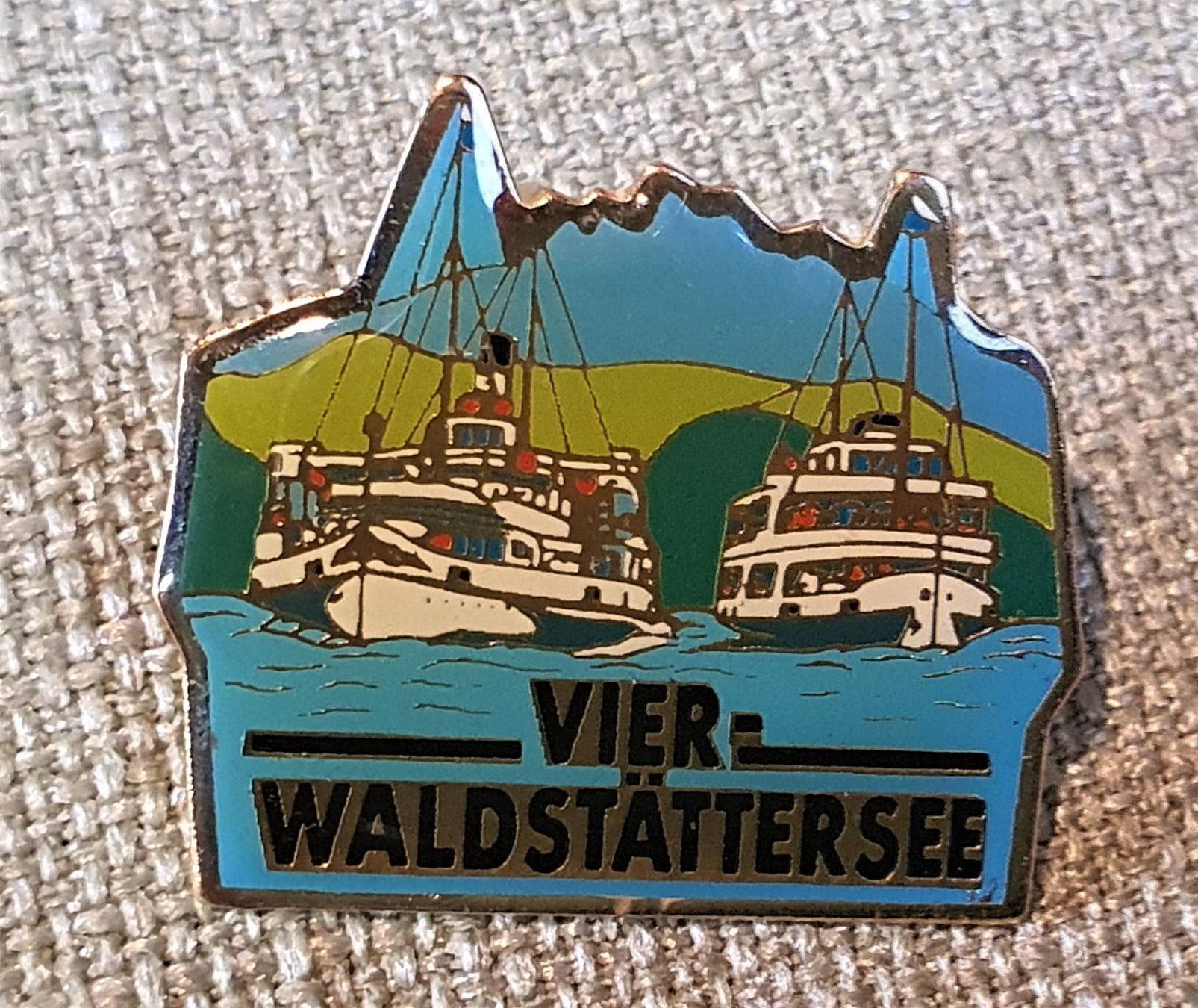 Placchette & Badge: I098 - Pin Schiff Vierwaldstättersee – Usato da Reinach BL venduto da Boston-Verkauf