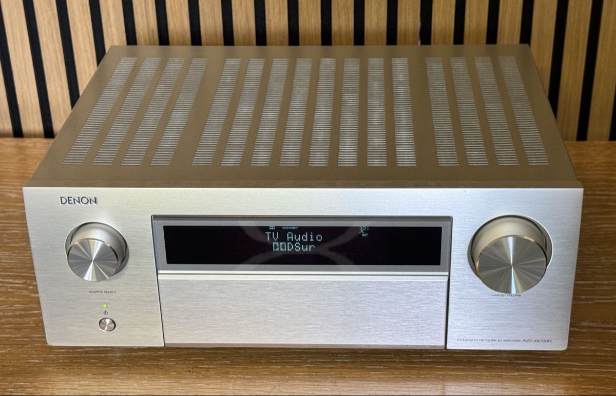 Denon Receiver: Denon AVC-X6700H – Gebraucht aus Ebertswil von audivero