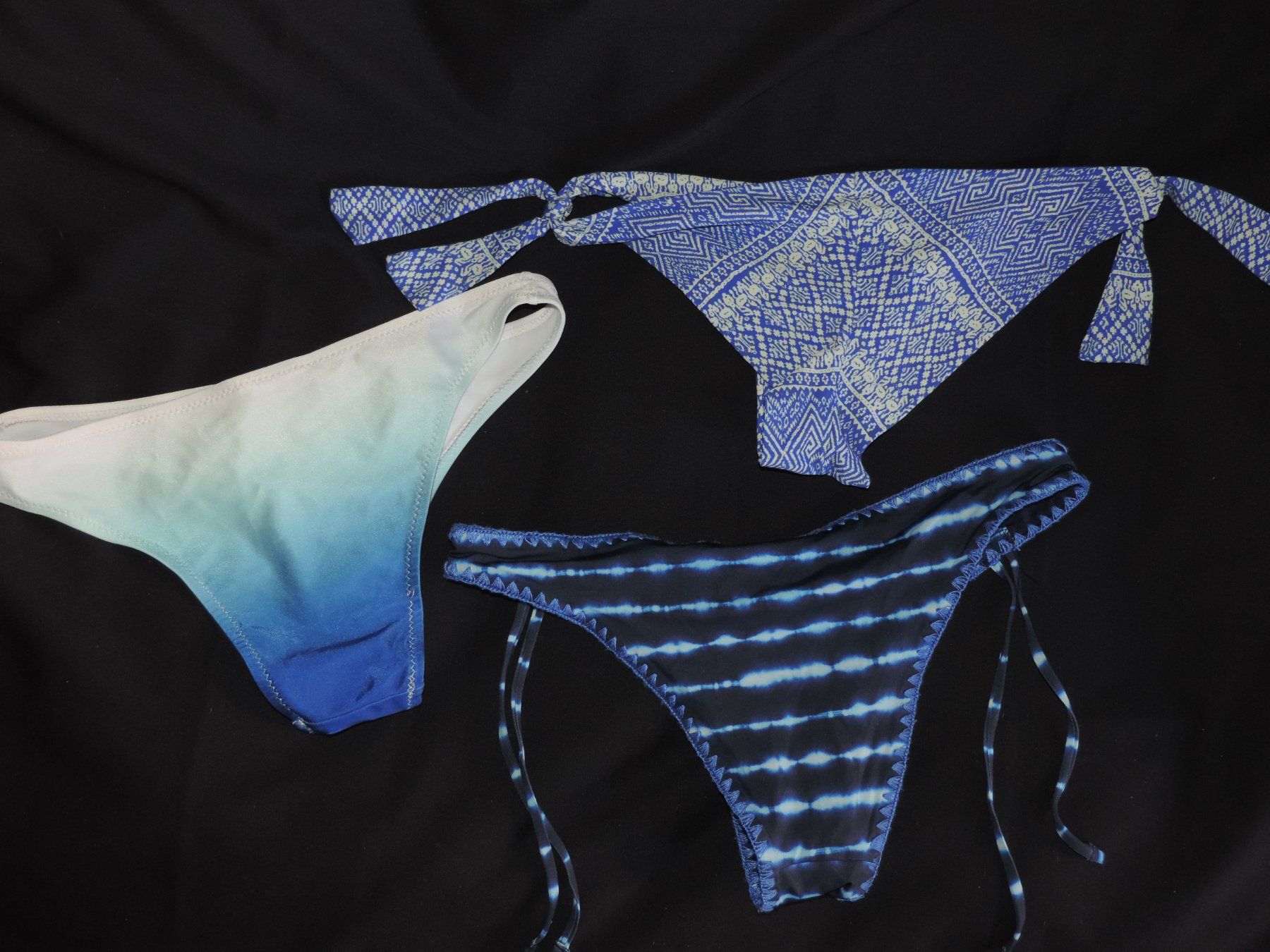 Costumi da bagno & Bikini: lot de 3 culottes de bain bleues – Usato da Genève venduto da Axelle333