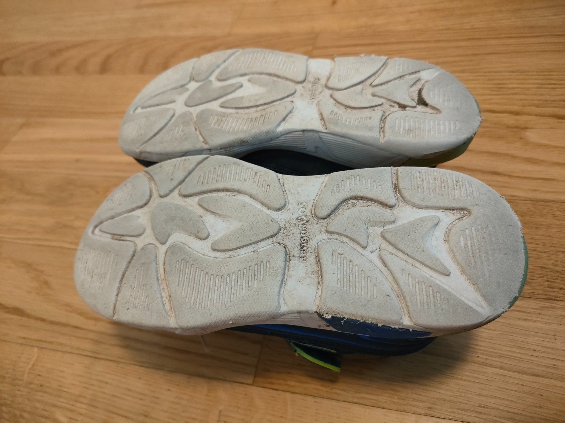 Scarpe per ragazzi: Jungen Schuhe Grösse 29 Kangoo – Usato da Muri AG venduto da Mupuputs 3