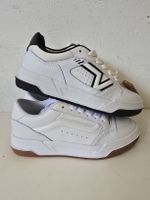 Lot de 2 paires neuves Vans, taille 37