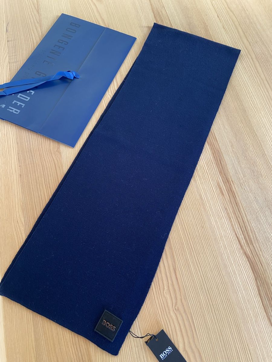 Hugo Boss Foulards & écharpes: Nuova sciarpa blu Hugo Boss – Neuf avec emballage d'origine à Davesco-Soragno par dvf_7h6d 2
