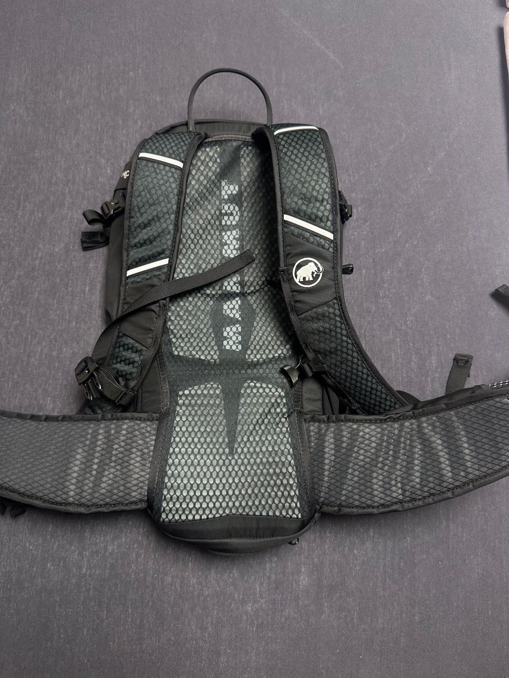 Mammut Sacs à dos: MAMMUT Lithium Compact 15 L Wanderrucksack – Neuf avec emballage d'origine à Zürich par Faetze0 1