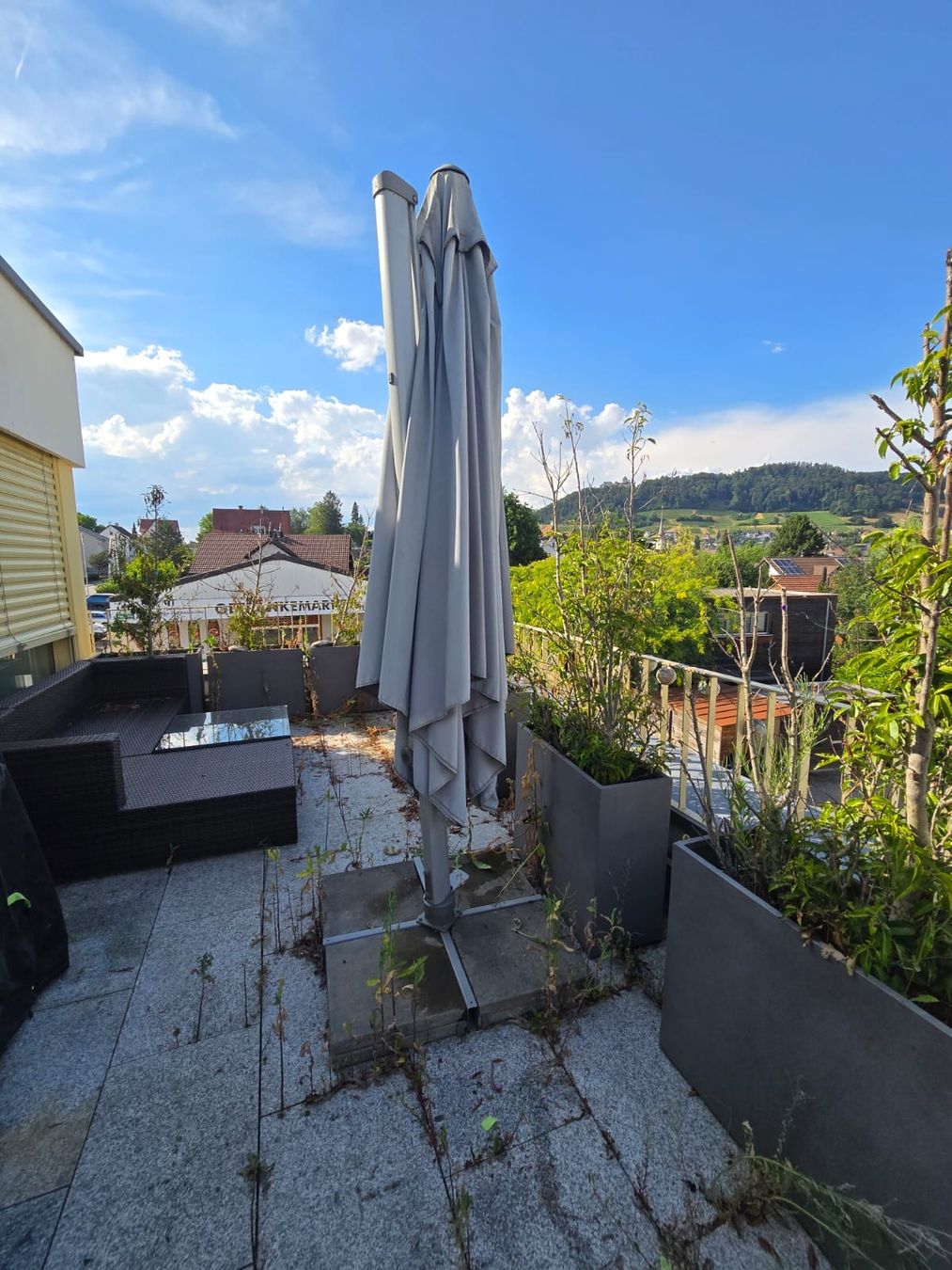 Sonnenschirme: Große Sonnenschirm "Sun Comfort" – Gebraucht aus Stein am Rhein von dom_k28v